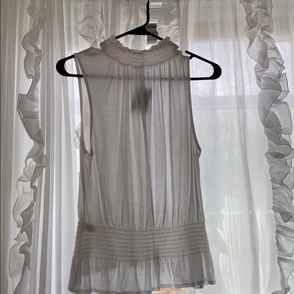 White tank scrunched neck scrunched waist